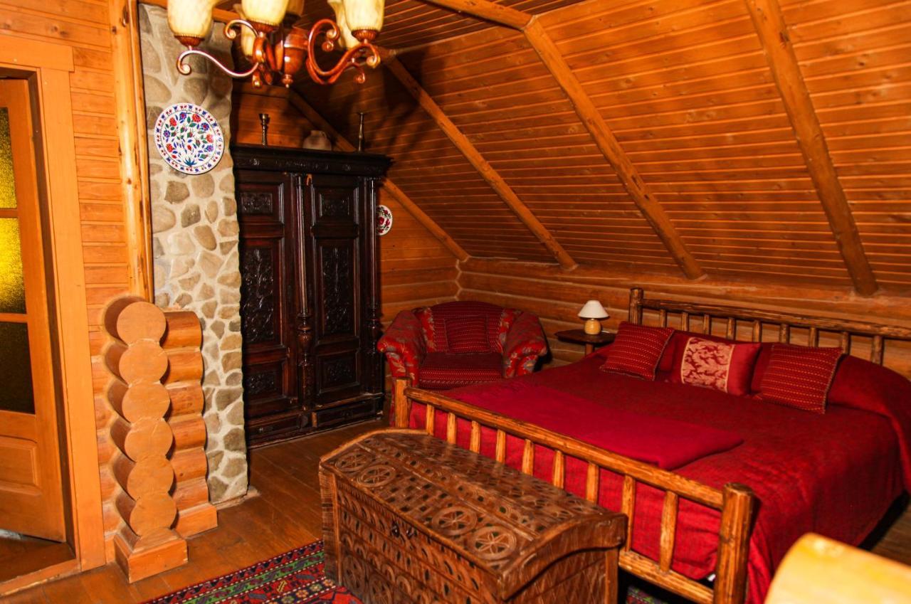 Hotel Khatky Ruslany Ворохта Экстерьер фото